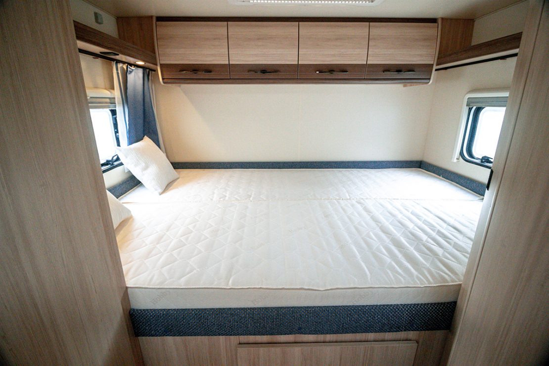 Transverse Fixed Bed