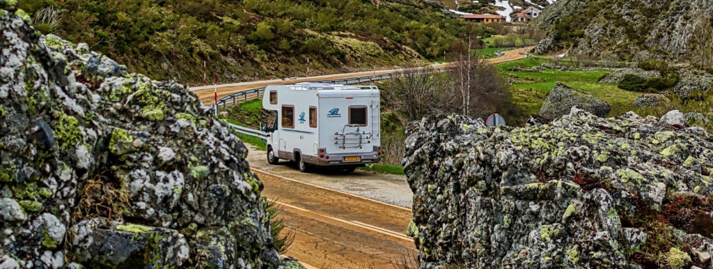 What is a Motorhome - Ultimate Beginners Guide