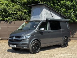 Volkswagen T6 Highline 8 Ball 2021